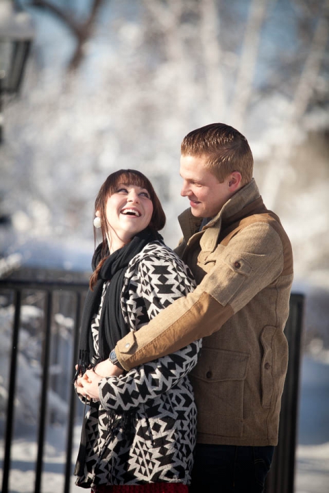 Buffalo_wedding_photographer_Portraits_buffalove_snow_buffalo zoo