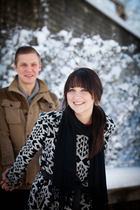 Buffalo_wedding_photographer_Portraits_buffalove_snow_buffalo zoo-3