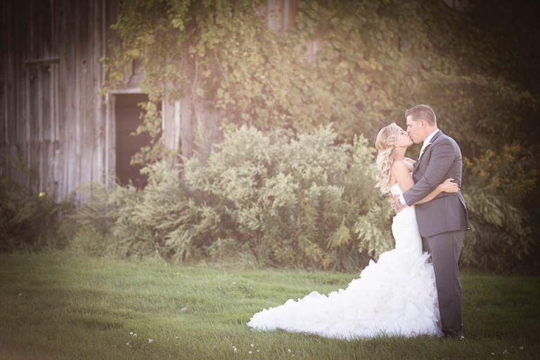 Buffalo_wedding_photographer_the timberlodge_29