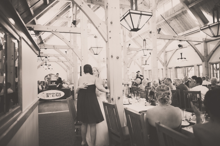 the timberlodge arrowhead golfcourse wedding photographs85