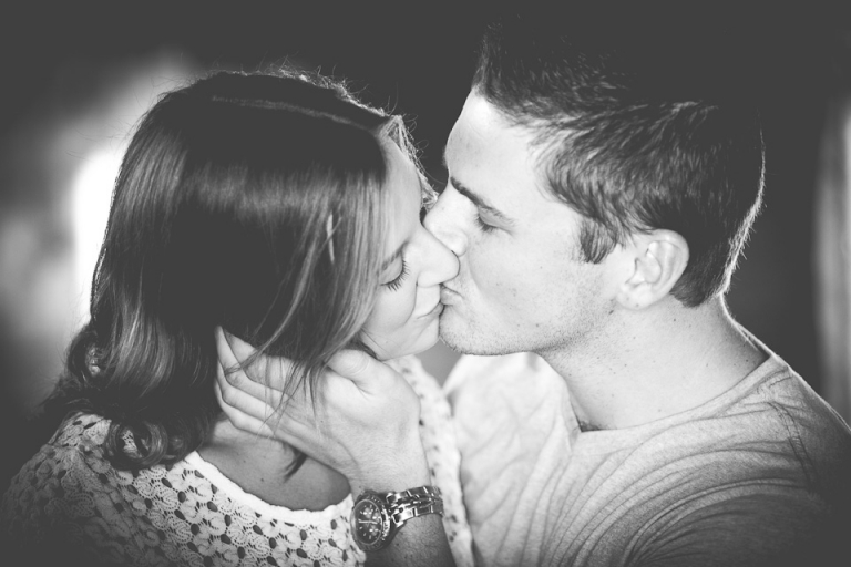 14_Buffalo best engagement sessions