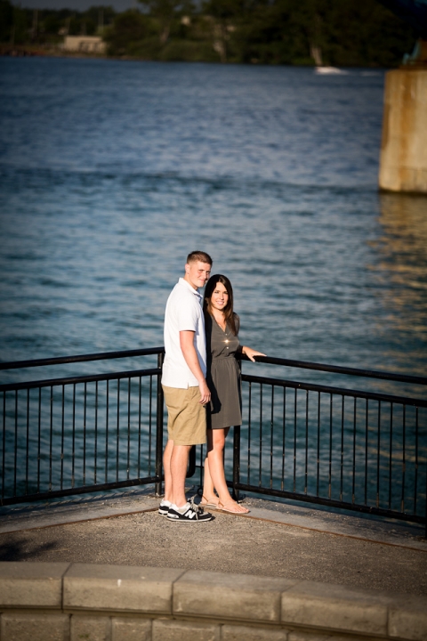 3_buffalo engagement sessions
